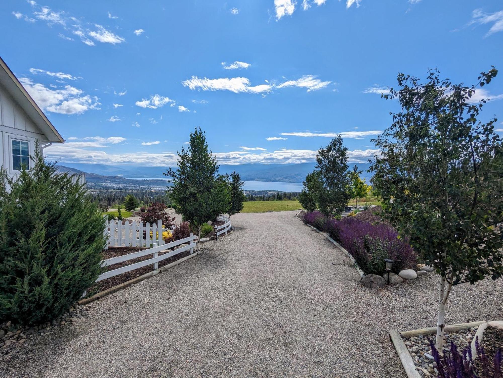 Autumn Lane B&b, Elegance & Stunning Lakeviews 4*